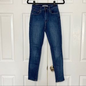 Levi’s 721 High Rise Skinny Blue Denim Jeans Sz 26